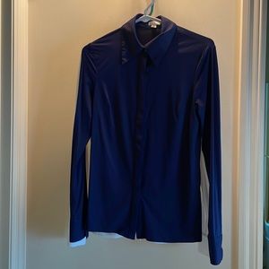 2 LUXEIRE Button down shirts. White and Navy.